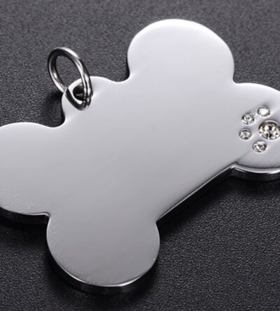 Médaille personnalisée luxe pour chien & chat avec strass Os avec Patte – Gravure haut de gamme – Bijou élégant et résistant